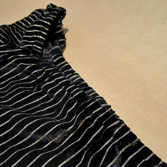 Forever 21 Two Piece Set Crop Top Wide Leg Pants 1X/2X Black Velvet Gold Stripe - Picture 5 of 16